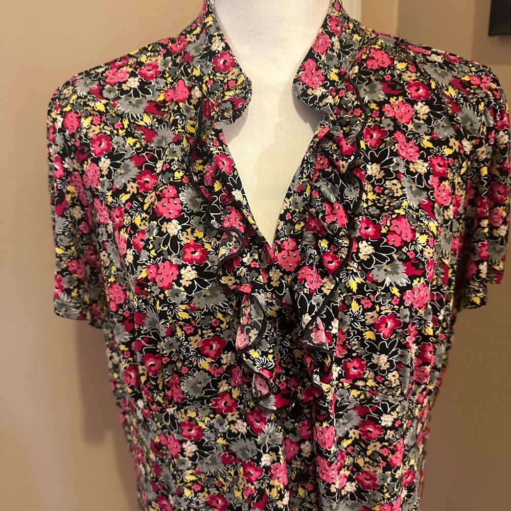 Perception blouse size 2X.